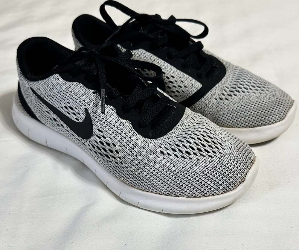 Nike Free RN Size 3Y Black White Athletic Shoes